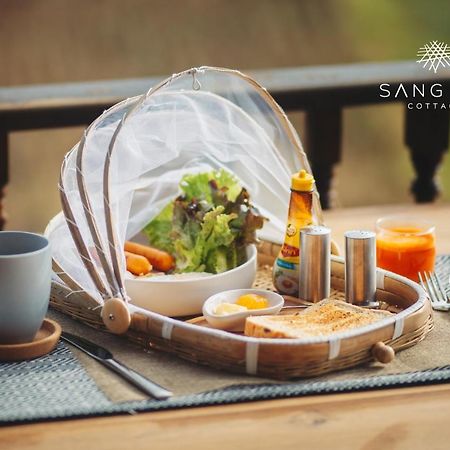 Sang Poy Cottage Ban pa Sak  エクステリア 写真