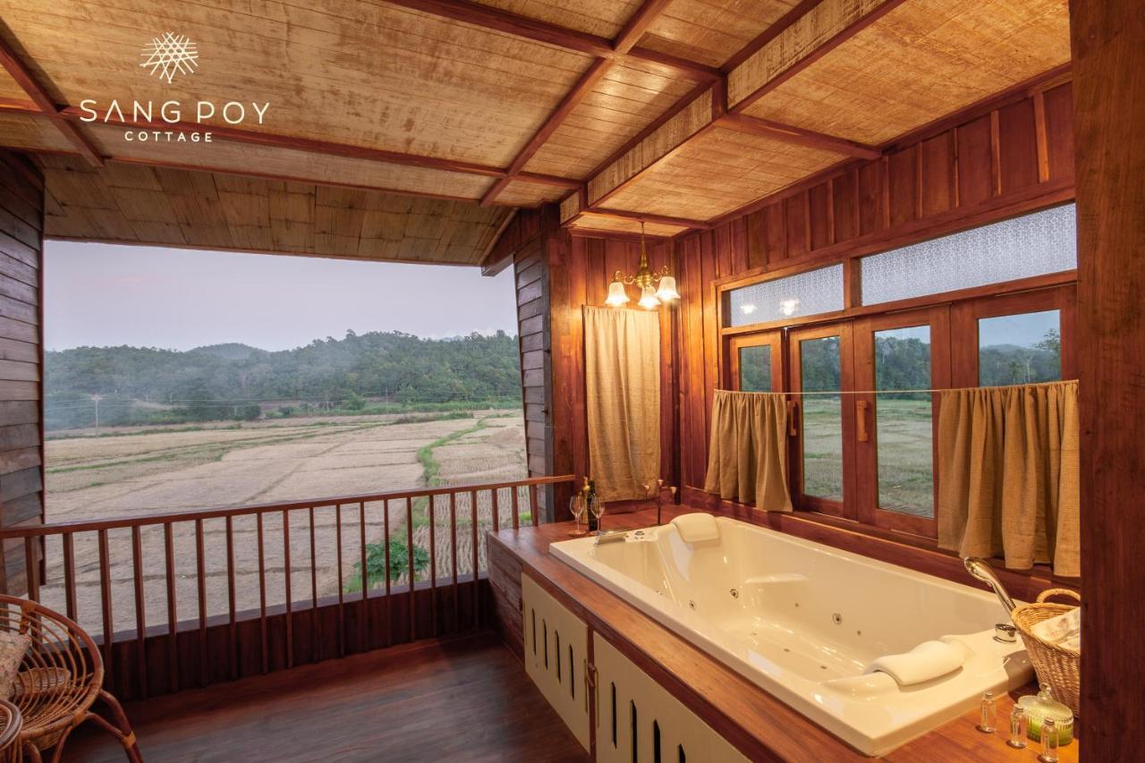 Sang Poy Cottage Ban pa Sak  エクステリア 写真