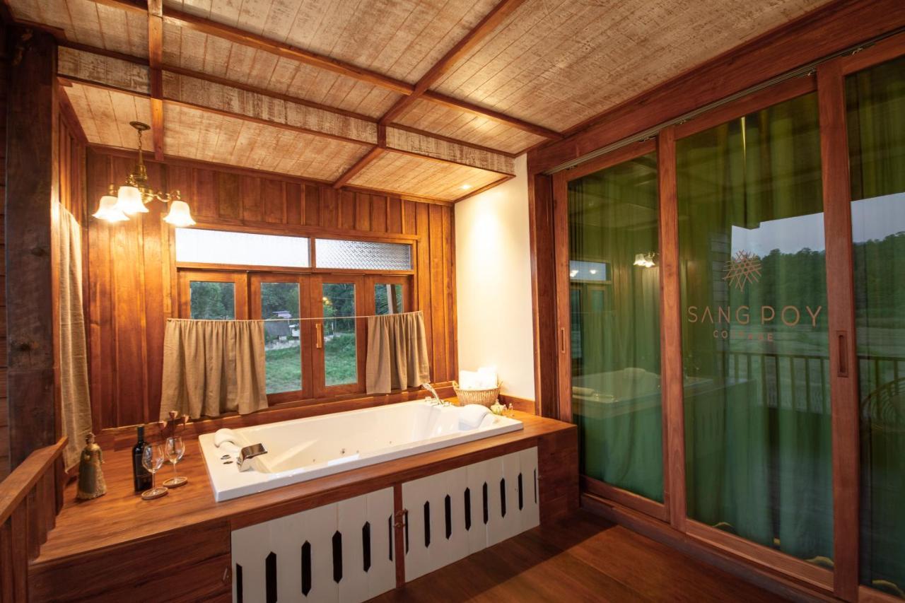 Sang Poy Cottage Ban pa Sak  エクステリア 写真