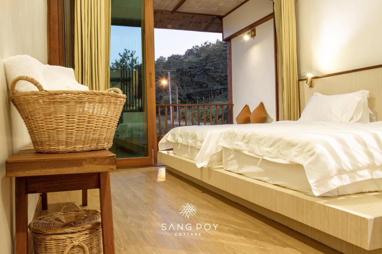 Sang Poy Cottage Ban pa Sak  エクステリア 写真